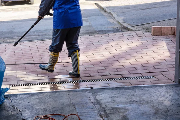 Cleaning Concrete Block Floor High Pressure Water Jet — Photo