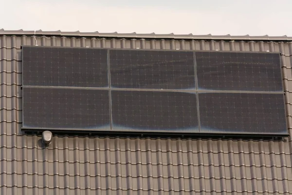 Sistemazione Impianto Produzione Energia Solare — Foto Stock