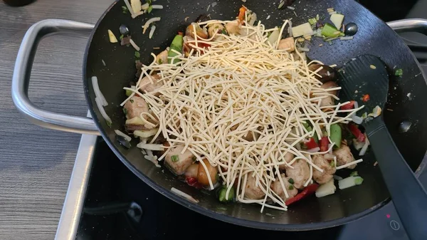 Asya Yemekleriyle Tava Sebze Kaju Fıstığı Tavuk — Stok fotoğraf