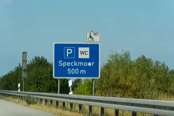 Autobahn Jel Németországban Caption German Városnevek Speckmoor — Stock Fotó