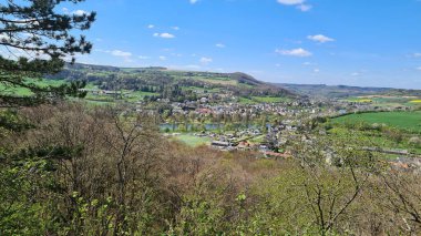 Lüksemburg ve Almanya sınırındaki Moselle Vadisi 'ndeki Rosport manzarası