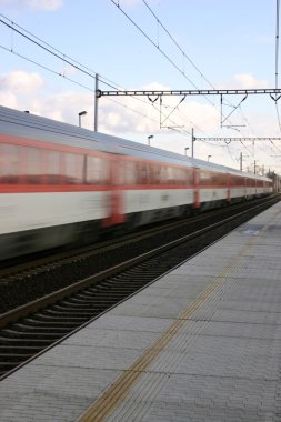 Tren.