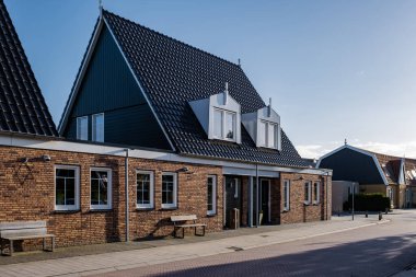 Modern aile evleri olan Hollanda Suburban bölgesi, Hollanda 'da yeni inşa edilmiş modern aile evleri, Hollanda aile evi, apartman dairesi. Hollanda