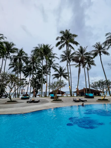 Phuket Thailand , Luxury resort Le Meridien beach resort Marriot in Thailand — Stock Photo, Image