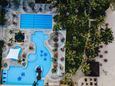 Phuket Tayland, Lüks tatil beldesi Le Meridien plaj beldesi Marriot, Tayland