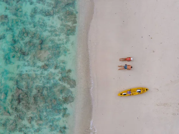 Koh Phi Phi Thailand, Turkos klart vatten Thailand Koh Pi Pi, Scenisk antenn utsikt över Koh Phi Phi Island i Thailand — Stockfoto