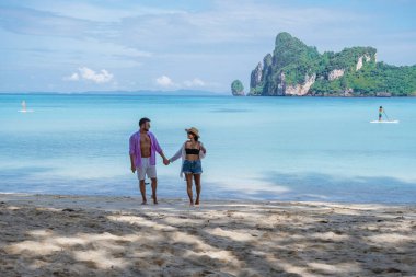 Koh Phi Phi Tayland, Turkuaz berrak su Tayland Koh Pi Pi, Tayland 'daki Koh Phi Adası' nın hava manzarası