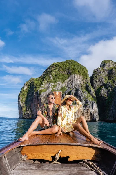 Maya Bay Koh Phi Phi Thailand, Turkoois helder water Thailand Koh Pi Pi, Landelijk uitzicht op Koh Phi Phi Island in Thailand — Stockfoto