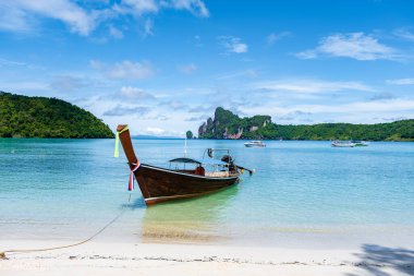 Koh Phi Phi Tayland, Turkuaz berrak su Tayland Koh Pi Pi, Tayland 'daki Koh Phi Adası' nın hava manzarası