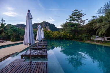  Koh Phi Phi Tayland, Turkuaz berrak su Tayland Koh Pi Pi, Koh Phi Phi Don Tayland manzarası, lüks yüzme havuzu