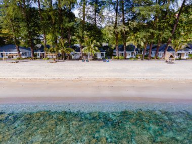 Phuket Tayland, lüks Thavorn oteli gökyüzü manzaralı.