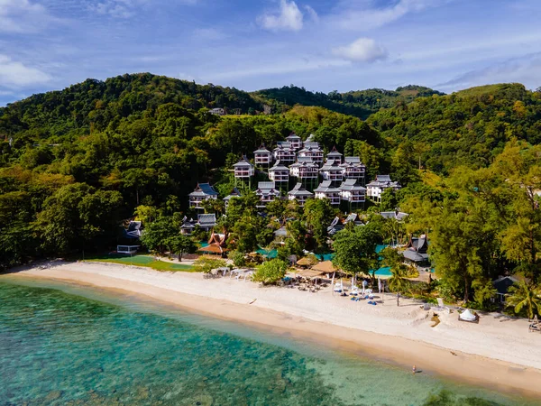 Phuket Tailandia, hotel de lujo Thavorn vista aérea desde el cielo — Foto de Stock