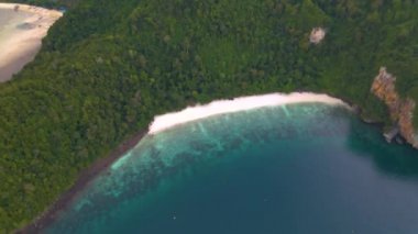 Phi Phi Adası, Krabi Tayland, Phi Phi Adası 'nda insansız hava aracı.