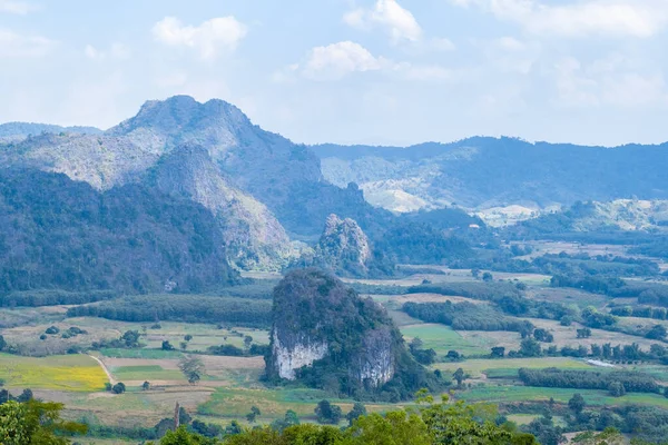 Sunrise at Phu Langka in Northern Thailand, Phu Langka national park covers the area of approximately 31,250 Rai in Pai Loam Sub-district, Ban Phaeng District of Nakhon Phanom Province — Stock Fotó