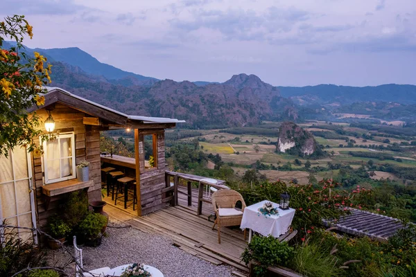 Phu Langka Kuzey Tayland 'da gün doğumu, Phu Langka ulusal parkı Nakhon Phanom Eyaleti' nin Ban Phaeng İlçesi, Pai Loam alt bölgesinde yaklaşık 31,250 Rai alanı kapsar.