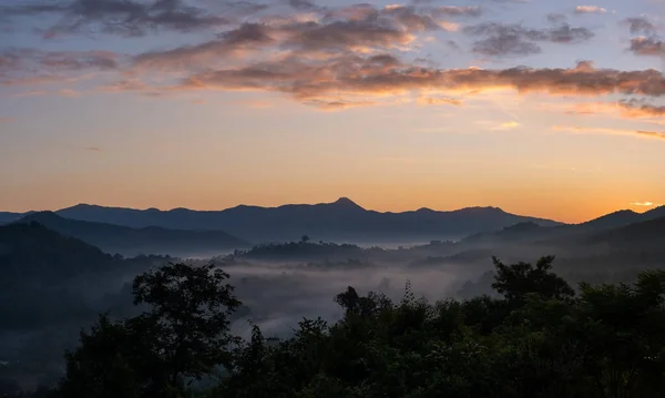 Sunset in the mountains of Northern Thailand Chiang Mai — Photo