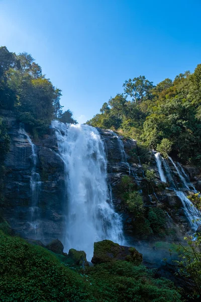 Wachirathan waterfall Doi Inthaonon national park Thailand Chiang Mai, beautiful waterfall in Doi Inthanon national park in Thailand — Zdjęcie stockowe