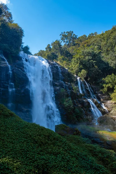 Wachirathan waterfall Doi Inthaonon national park Thailand Chiang Mai, beautiful waterfall in Doi Inthanon national park in Thailand — Stock Photo, Image