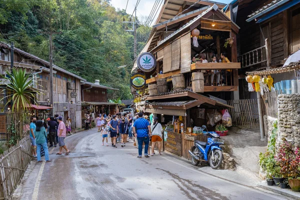 Mae Kampong Pang Klang χωριό στην Τσιάνγκ Μάι Ταϊλάνδη — Φωτογραφία Αρχείου