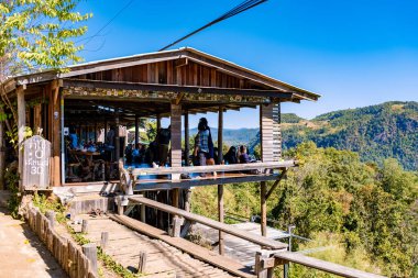 Mae Hong Son Tayland, Ban Jabo Erişte Evi, Ban Jabo, Mae Hong Oğlu, Tayland. Köyün ünlü şehriye, kafe ve manzara manzaralı platformu..
