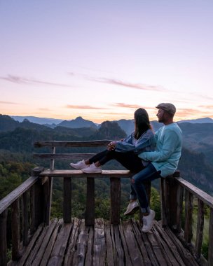 Mae Hong Son Tayland, Ban Jabo Erişte Evi, Ban Jabo, Mae Hong Oğlu, Tayland. Dağ manzarası, sabah sisi Pha Mok Baan Jabo, Mae Hong Son Tayland, Baan Jabo 