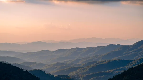 Sunset in the mountains of Chiang Mai Thailand — Stock Photo, Image