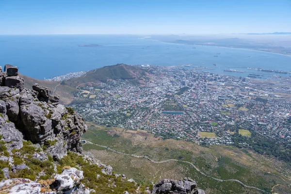 Vista dalla Table Mountain a Città del Capo Sud Africa, vista sull'oceano e Lions Head da Table Mountain Cape Twon — Foto Stock