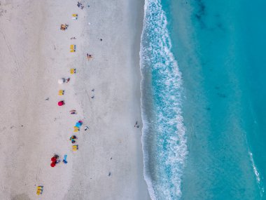 Camps Bay plajı Cape Town yukarıdan insansız hava aracı manzaralı, Camps Bay Cape Town