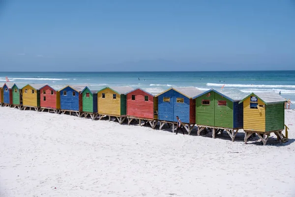 Muizenberg海滩海滨别墅，海滨小屋，Muizenberg，开普敦，False Bay，南非 — 图库照片