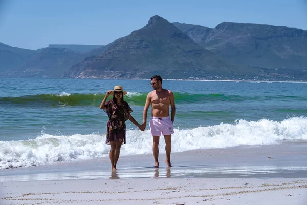 Kommetjie Public Beach Kapstadt Südafrika, weißer Strand und blauer Ozean bei Kommetjie — Stockfoto