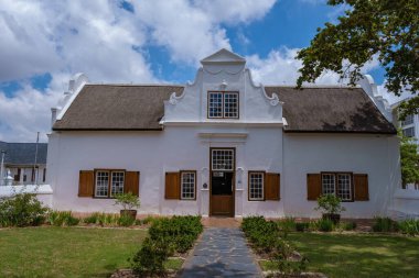 Stellenbosch 'un eski bir kasabası olan Batı Afrika Burnu' ndaki tarihi Hollanda kayaları
