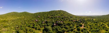 Güney Afrika Kwazulu natal, çalılıklarda lüks safari kulübesi.