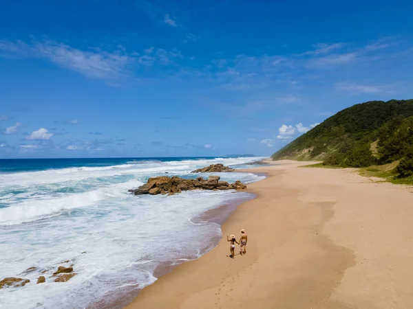 St Lucia Jižní Afrika, Skály písečný oceán, a modré pobřežní panorama na pláži Mission Rocks poblíž Cape Vidal v Isimangaliso Wetland Park v Zululandu. Jižní Afrika — Stock fotografie