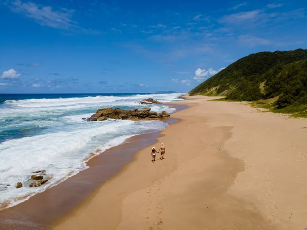 St Lucia Jižní Afrika, Skály písečný oceán, a modré pobřežní panorama na pláži Mission Rocks poblíž Cape Vidal v Isimangaliso Wetland Park v Zululandu. Jižní Afrika — Stock fotografie