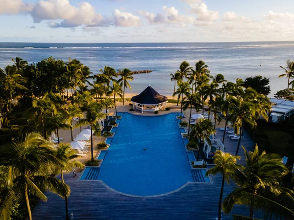 Tropical swimming pool on a tropical Island Mauritius pool view — стоковое фото