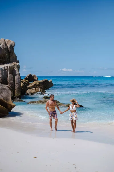 Anse Source dArgent beach, La Digue Island, Seyshelles, Drone aerial view of La Digue Seychelles bird eye view, mature couple men and women on vacation Seychelles —  Fotos de Stock