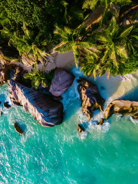 Anse Source Dargent beach, La Digue Island, Seyshelles, La Digueセイシェルのドローン航空写真鳥の目のビュー — ストック写真