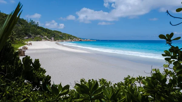 Spiaggia di Anse Cocos, Isola di La Digue, Seyshelles, Drone veduta aerea di La Digue Seychelles — Foto Stock