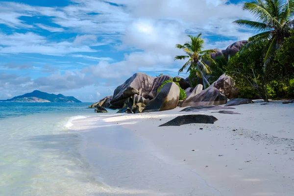 Anse Source dArgent beach, La Digue Island, Seyshelles, Drone aerial view of La Digue Seychelles bird eye view — 图库照片