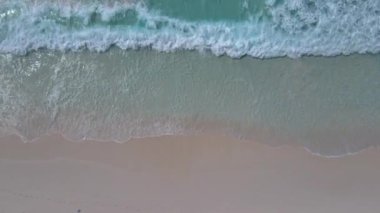 Anse Source dArgent plajı, La Digue Adası, Seyshelles, La Digue Seyşeller 'in kuş bakışı görüntüsü.