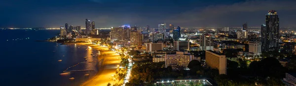 Letecký pohled na abecedu města Pattaya na hoře, Pattaya, panoramatický výhled na panorama města Pattaya Thajsko — Stock fotografie