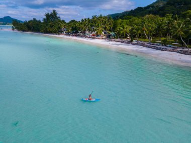 Anse Volbert, Seyşeller 'deki Praslin adası. Seyşeller' deki Praslin Adası 'ndaki Anse Volvert Cota dor plajı.