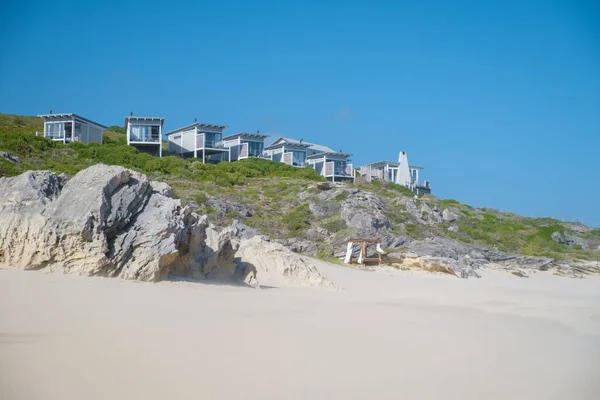 南非西开普省德胡布自然保护区，是南非最美丽的海滩，德胡布自然保护区的白色沙丘是花园路线的一部分 — 图库照片