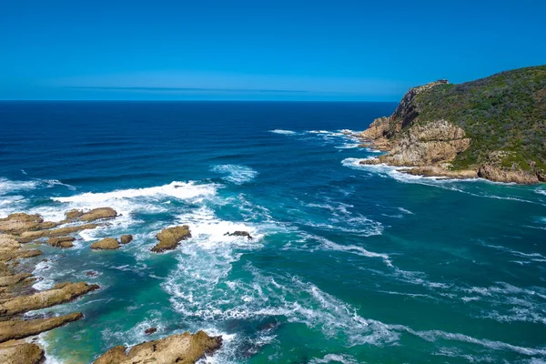 A panoramic view of the lagoon of Knysna, South Africa.beach in Knysna, Western Cape, South Africa — 图库照片