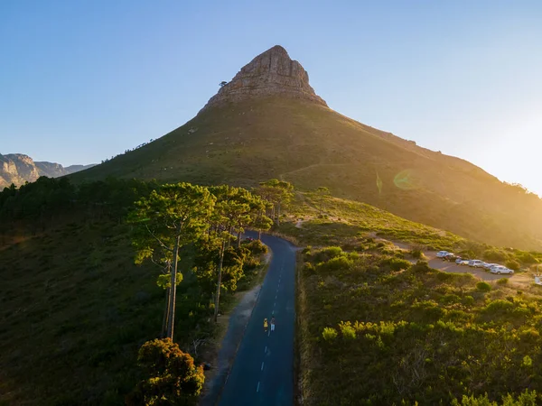 Tramonto a Signal Hill Città del Capo Sud Africa, tramonto con vista su Lions Head e Camps Bay — Foto Stock