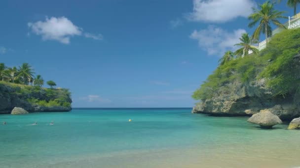 Playa Lagun Beach Cliff Curacao, Lagun Beach Curacao en liten ö i Karibien — Stockvideo