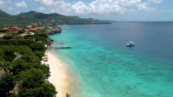 Playa Porto Marie plaża Curacao, biała tropikalna plaża z turkusowym oceanem wodnym — Wideo stockowe