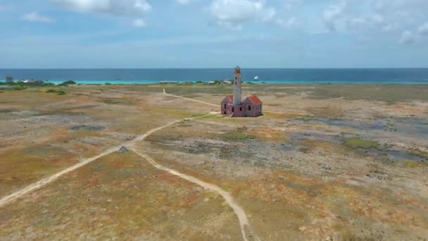 Klein Curacao, Translation Small Curacao Island славиться денними подорожами і екскурсіями по білим пляжам і блакитним чистим океаном, Klein Curacao Island в Карибському морі — стокове відео