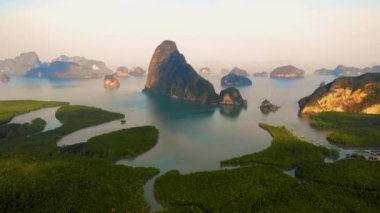 Phang Nga Körfezi, Samet Nang She Viewpoint, Tayland 'dan Phang Nga Körfezi Güzel Manzarası. A
