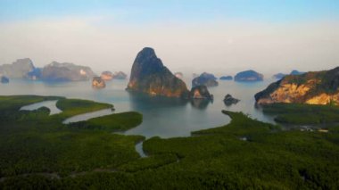 Phang Nga Körfezi, Samet Nang She Viewpoint, Tayland 'dan Phang Nga Körfezi Güzel Manzarası. A